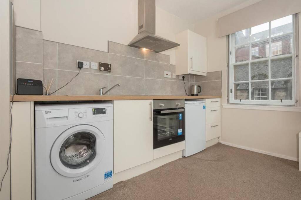 One Bedroom Websters Land Flat - Grassmarket Единбург Екстер'єр фото